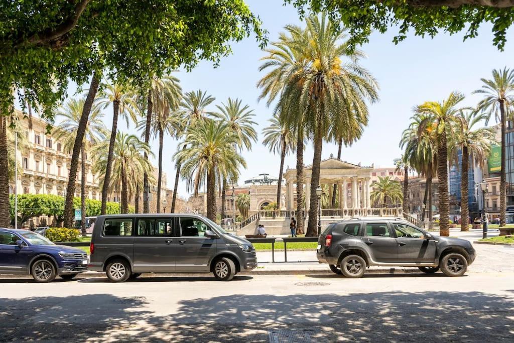 Ferienwohnung Rocca Politeama Attico Prestigioso Ed Eccitante. Palermo Exterior foto