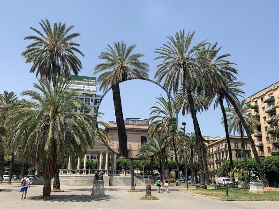 Ferienwohnung Rocca Politeama Attico Prestigioso Ed Eccitante. Palermo Exterior foto